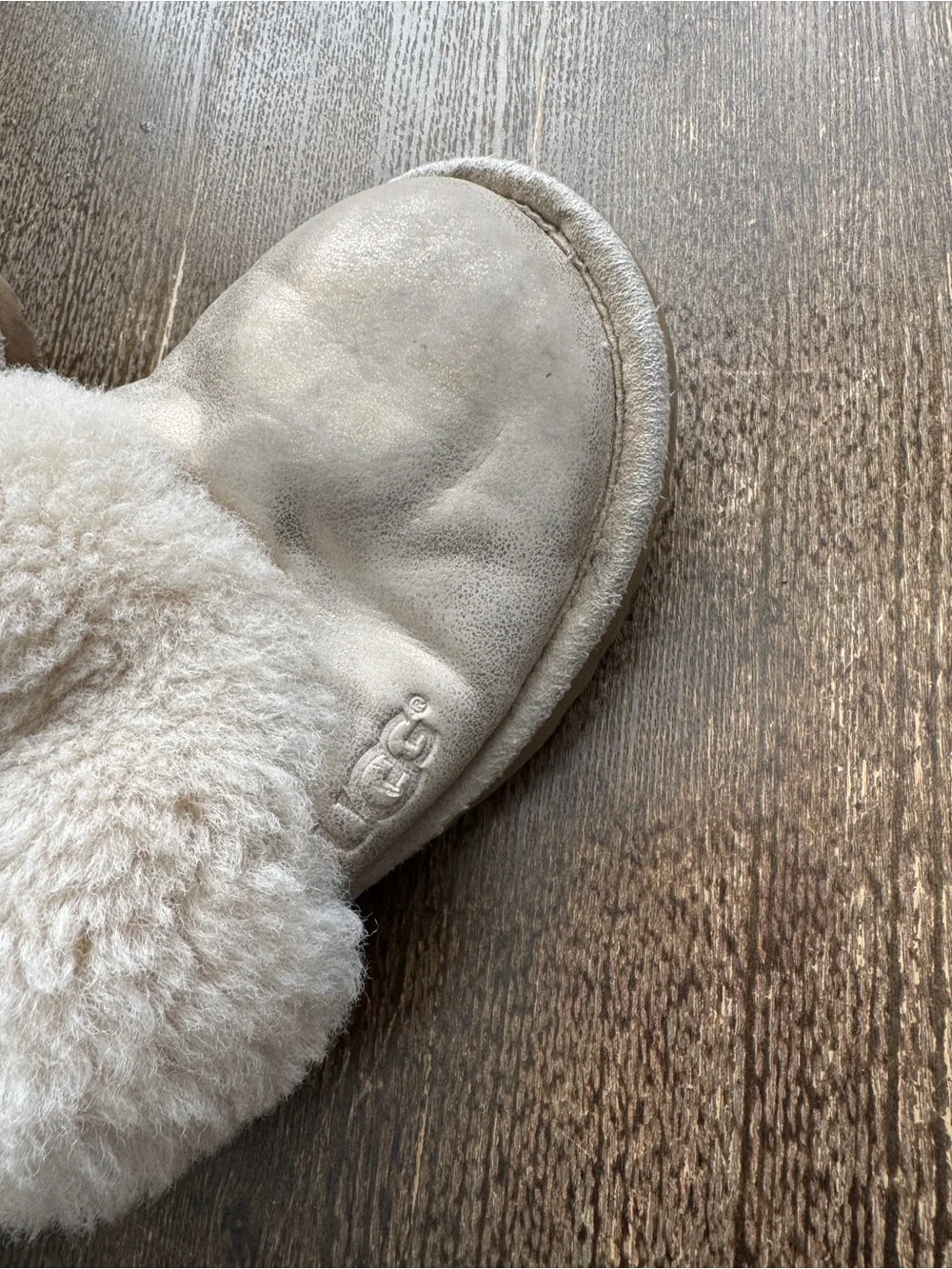UGG Shimmery Cream Plush Shearling Slide Slippers in Cream Big Kids 6